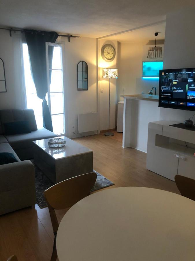 Appartement Place Toscane Serris Bagian luar foto